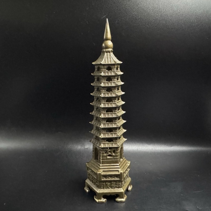 Home Office Building - Vintage 9-laags metalen pagodestatue Oosterse torensculptuur